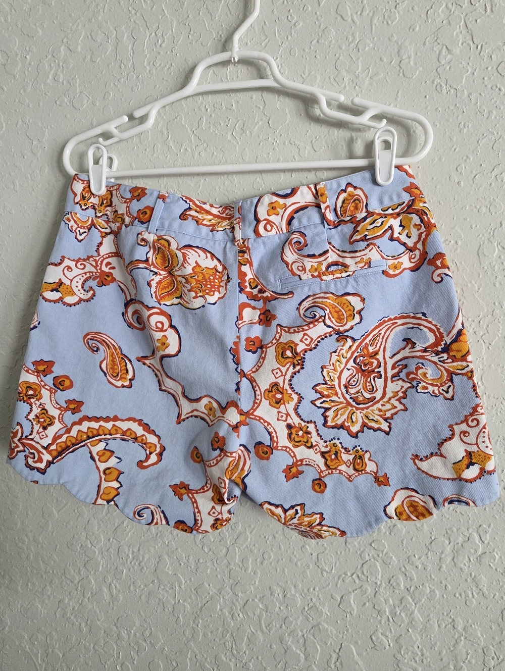 J McLaughlin Blue Orange Paisley Scallop Hem Stretchy Summer Shorts - Picture 5 of 8